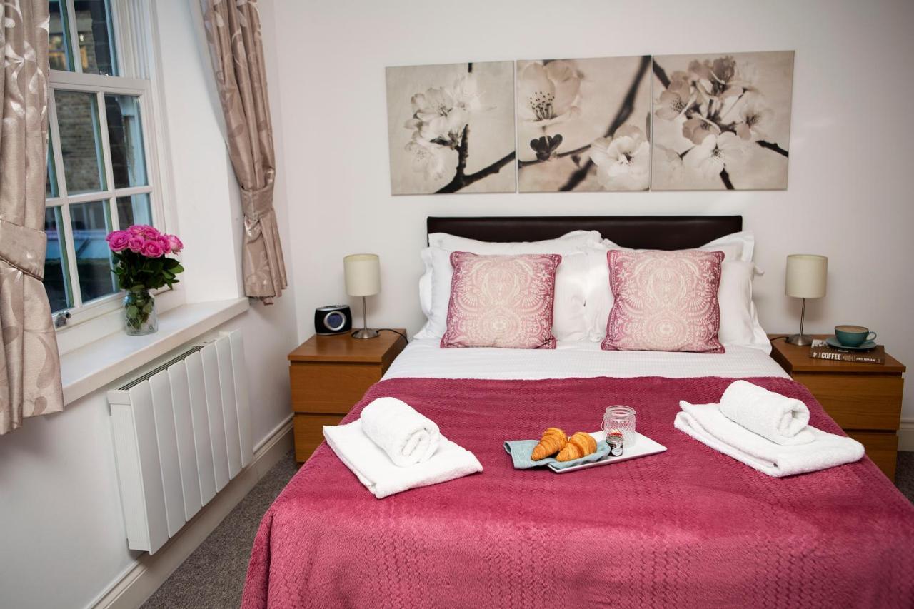 Apt 2, Trafalgar Square 2Nd Floor By Indigo Flats Londra Exterior foto